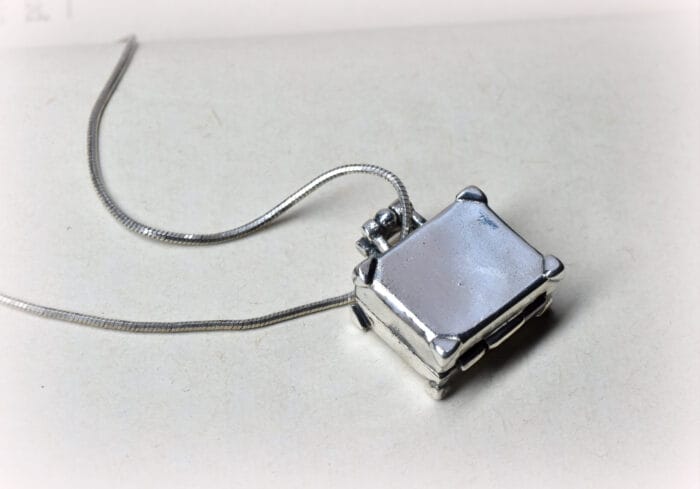 Sidabrinis lagaminas - Image 4