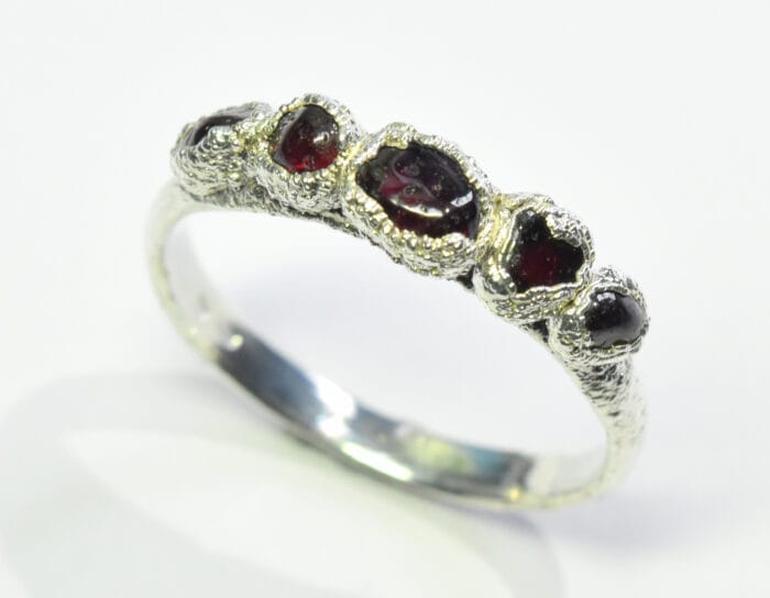 Granatų žiedas – Paveikslėlis 3