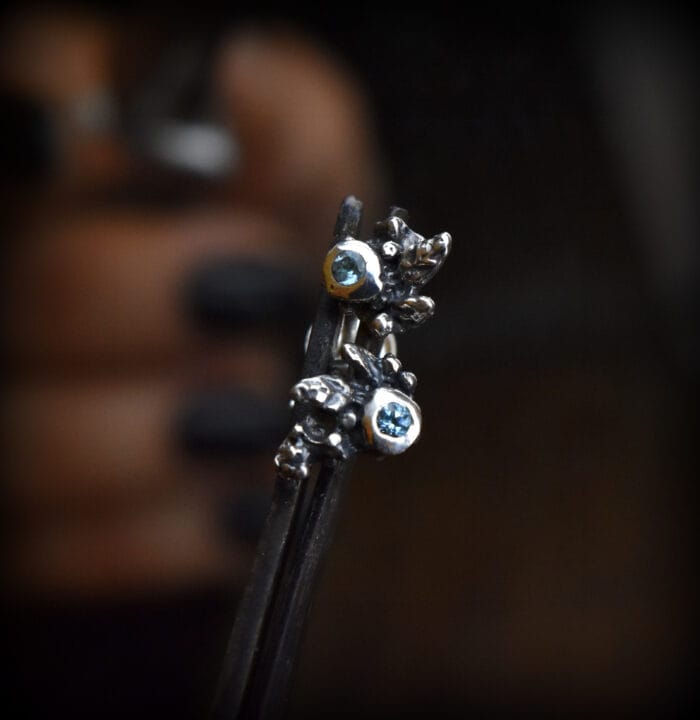 0649fc_591e12854c854f99be49bf977726afc6mv2.jpg Nedideli topazų auskarai - Image 1