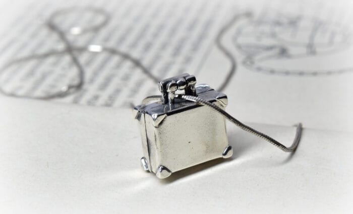 Sidabrinis lagaminas - Image 3