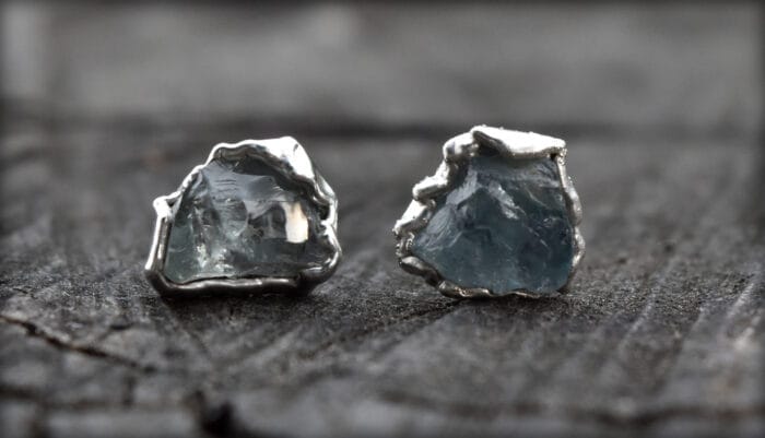 0649fc_c2666e65cdf34332a51a704427020818mv2.jpg Natūralių akvamarinų auskarai - Image 1