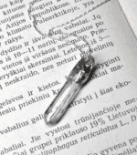 Sidabrinis kalnų krištolo pakabukas