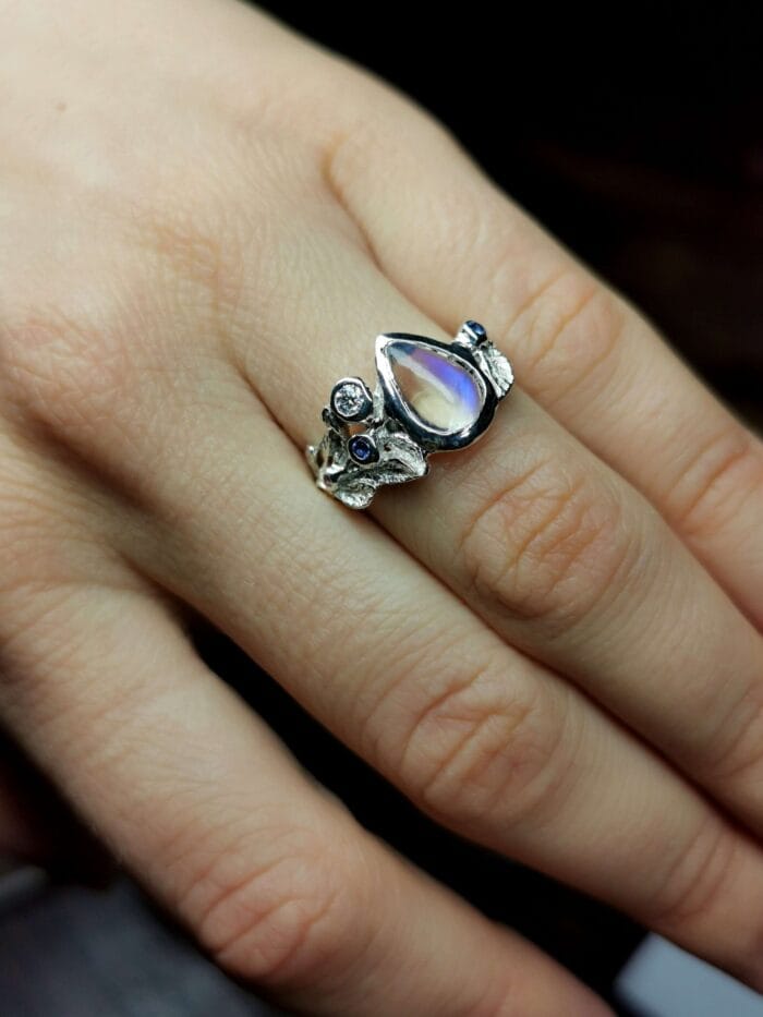 0649fc_fca8a289f87141dc9be5aa61d5709913mv2.jpg Mėnulio šviesa - Image 1