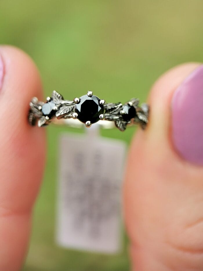 2025/05/IMG_20250530_140431-scaled.jpg Juoda naktis - Image 1