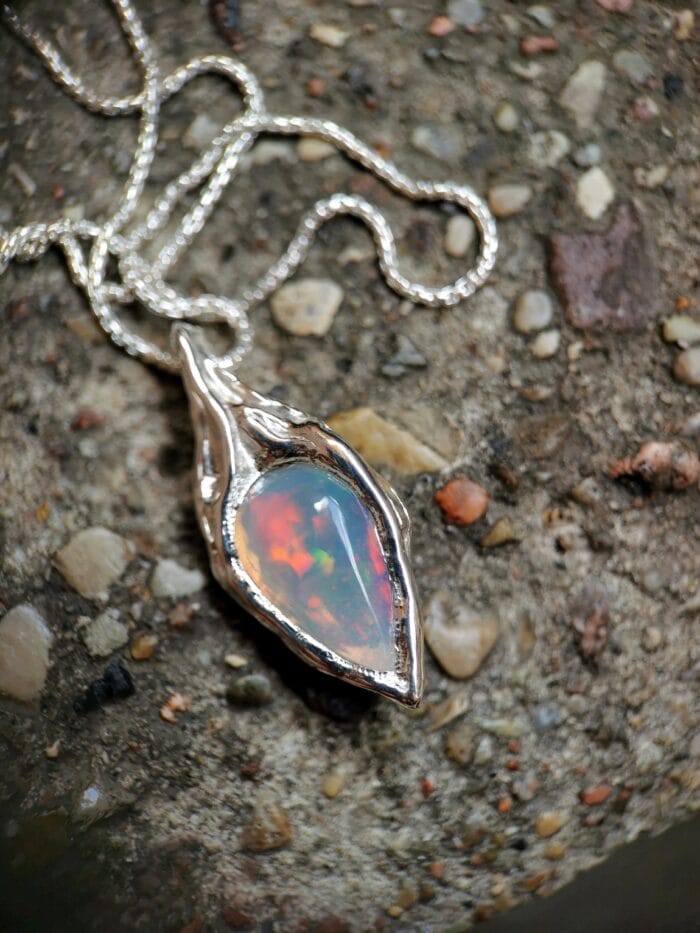 Ugnies lašas - Image 3