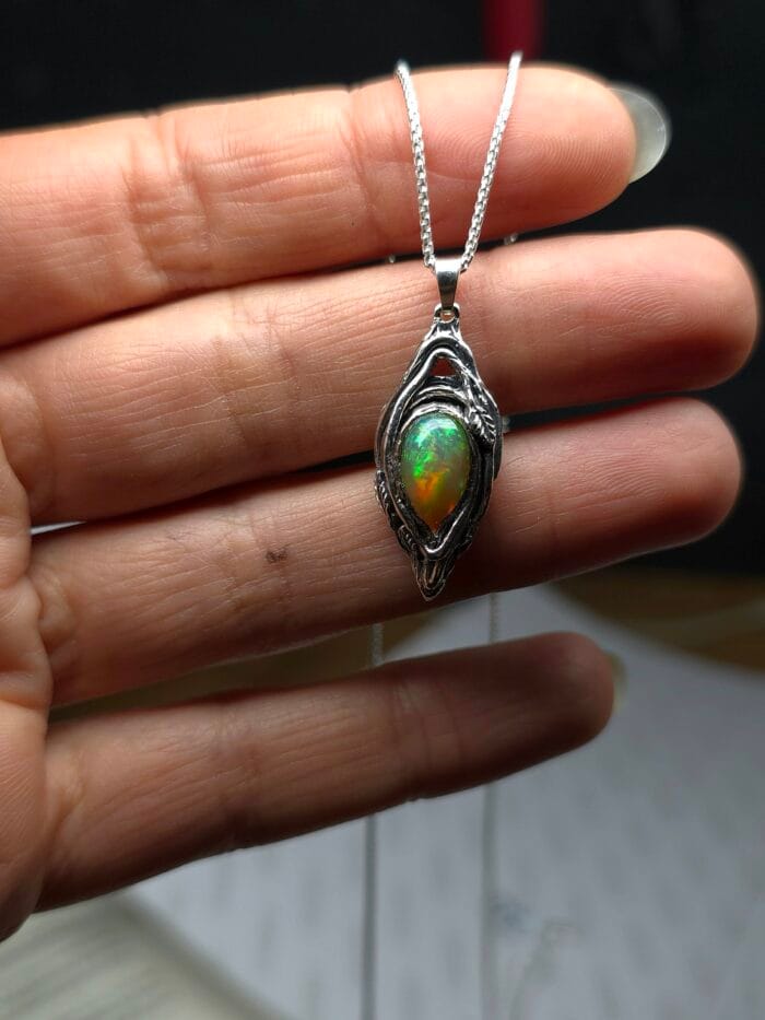 Gyvoji ugnis – Paveikslėlis 2